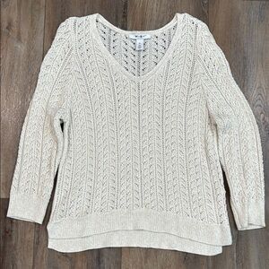 White House Black Market White V-Neck Cable Knit Sweater